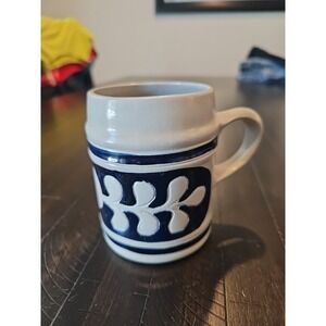 Williamsburg Blue Gray Coffee Mug Stein Pottery Souvenir Vintage Style Sz Large